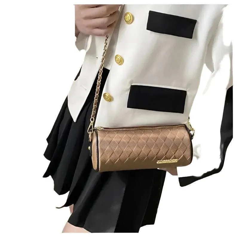 Chic Eco-Friendly Chain-Embellished Shoulder Bag