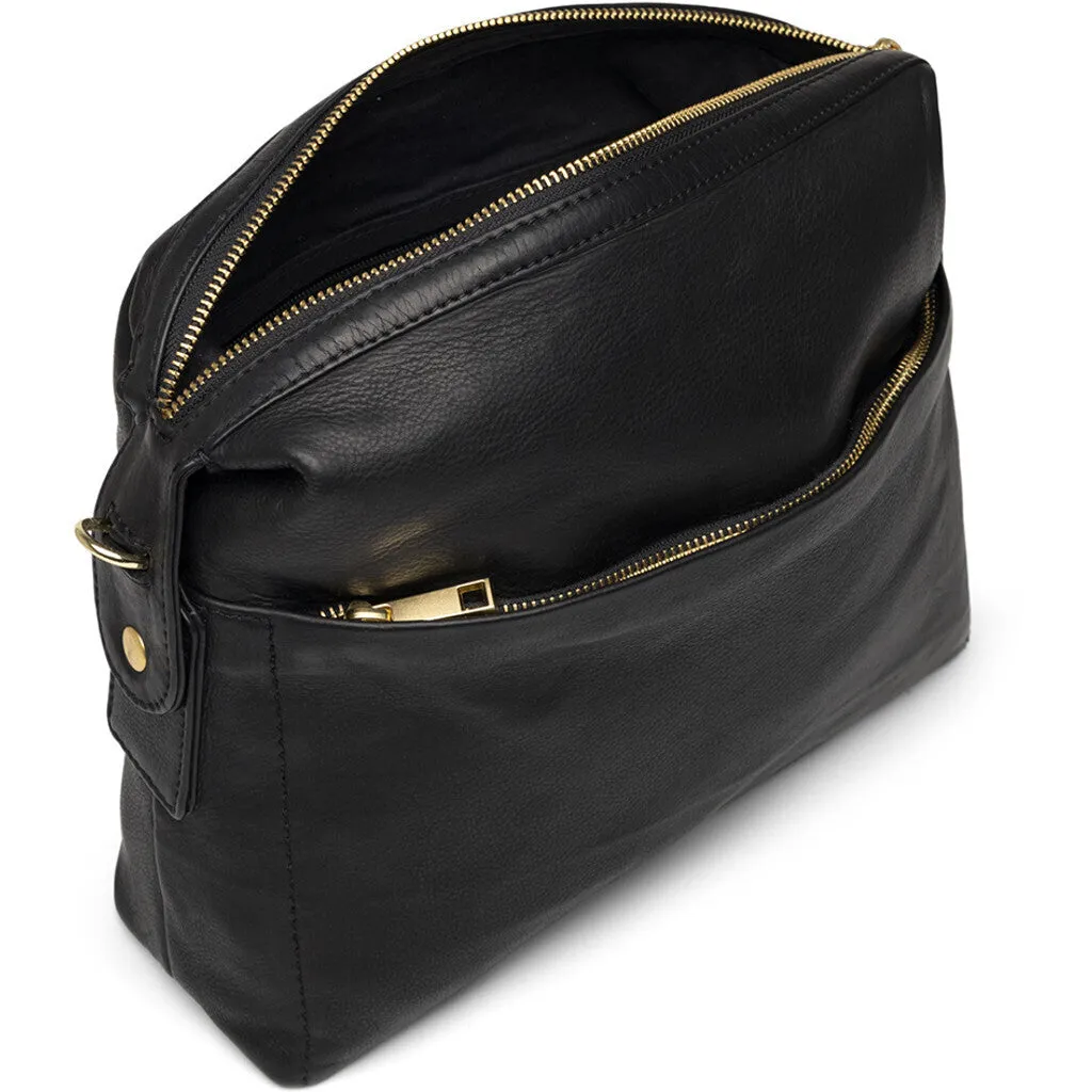 Shoulder bag in high leather quality / 16020 - Black (Nero)