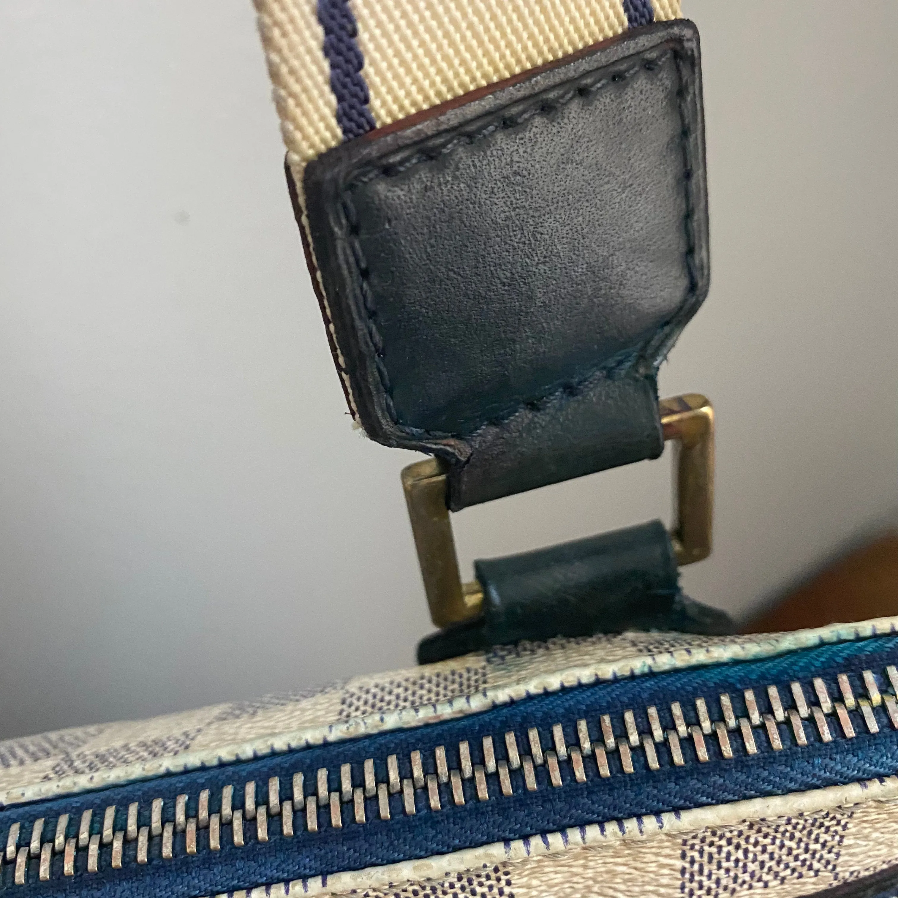 The Blue and White Swallow - Vintage Damier Azur Crossbody