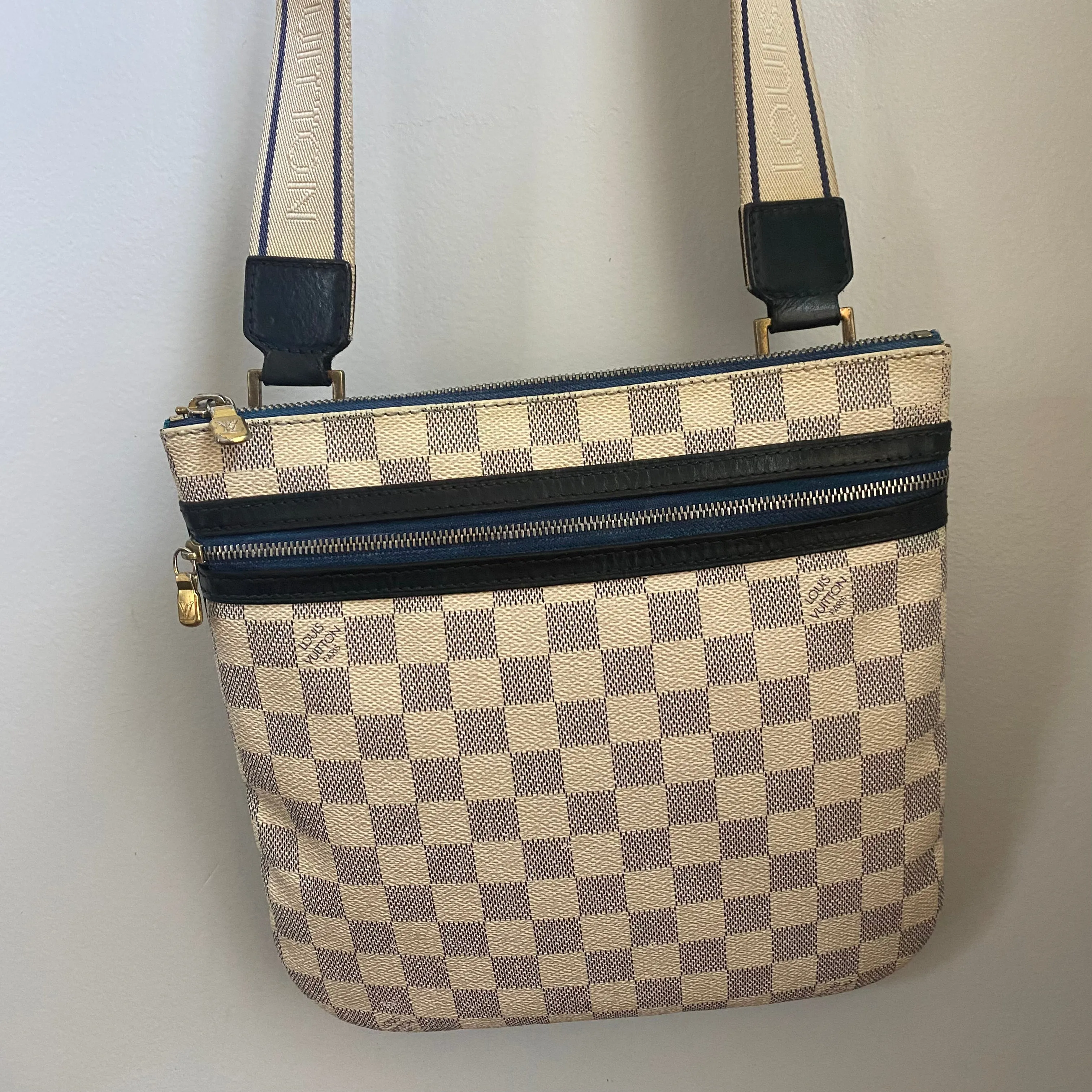 The Blue and White Swallow - Vintage Damier Azur Crossbody