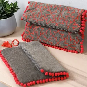 VELOUR SOFT POUCH SULTAN HAN POM-POM