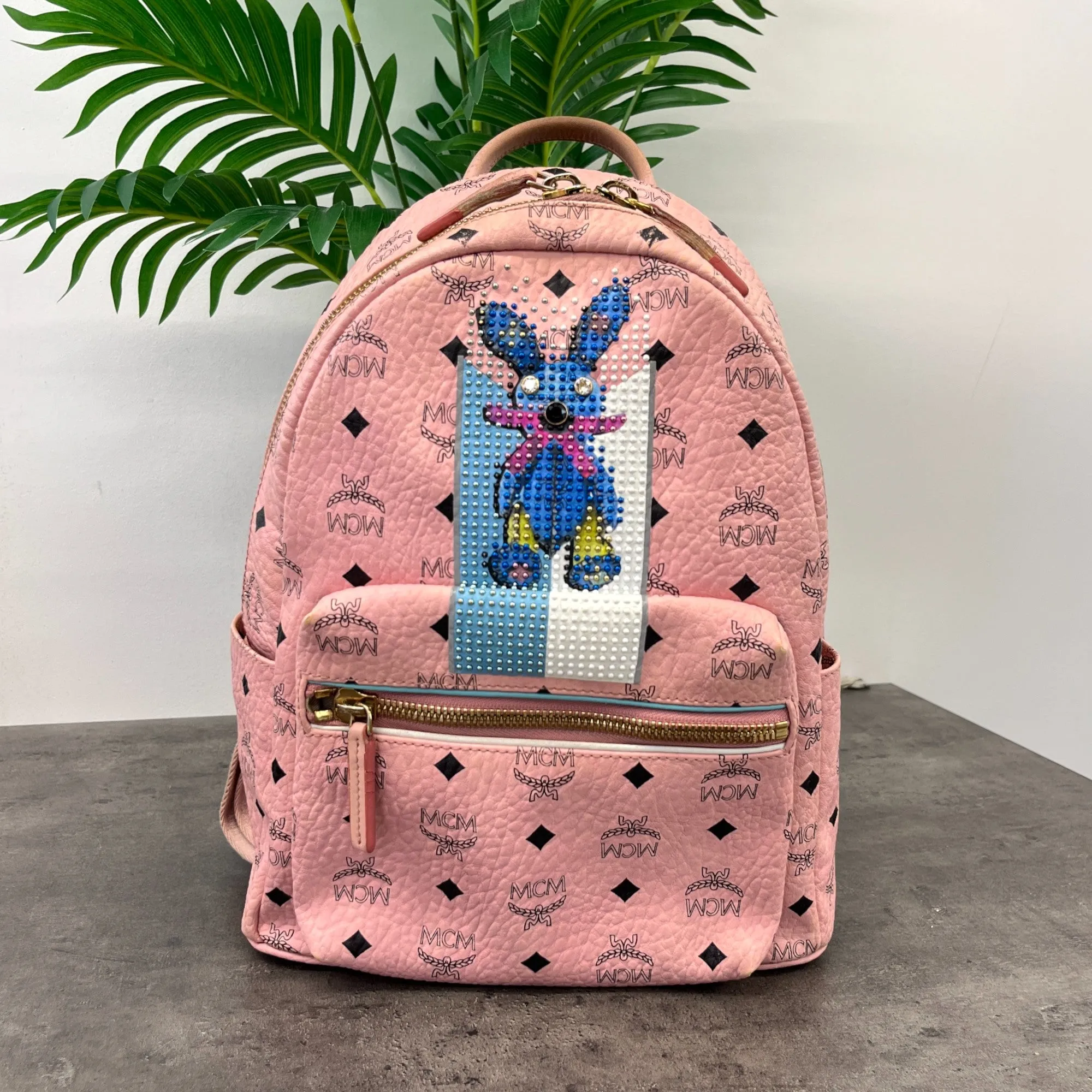 Women's Studded Stark Rabbit Backpack Pink